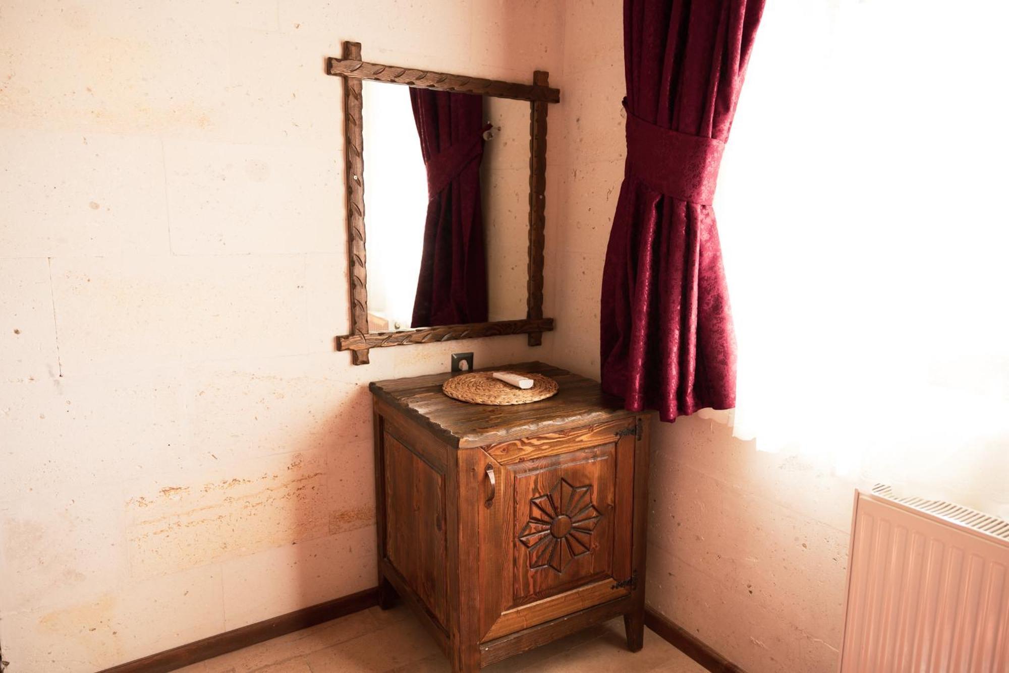 Goereme Stone Age Apartment Room photo